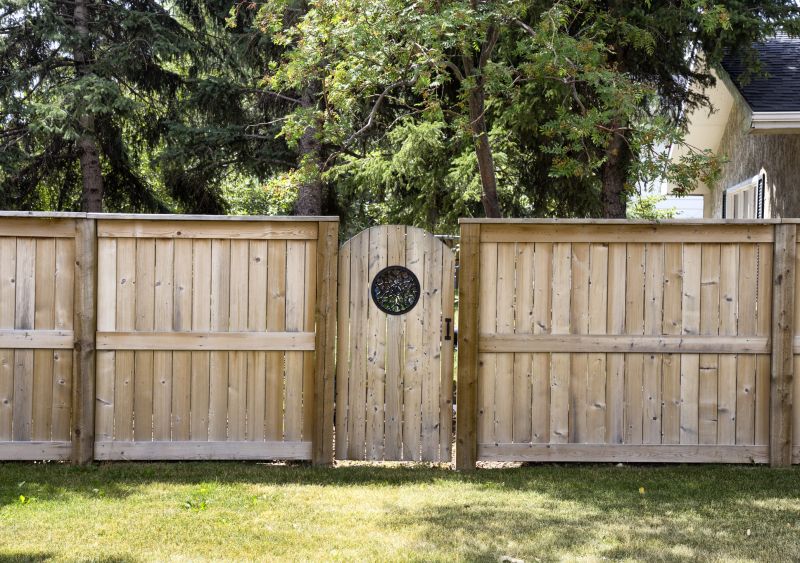 Scalloped Fence Installation in Sacramento, CA
